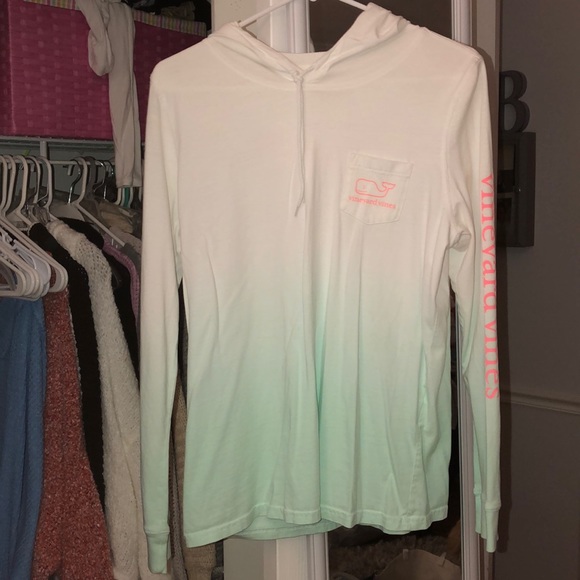 Vineyard Vines Tee Shirt - Picture 1 of 2